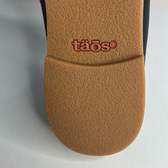 Taos Footwear Black Textured Flats - Picture 5 of 7